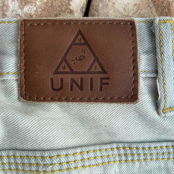 Ripped jeans from UNIF size 26 - Picture 4 of 4